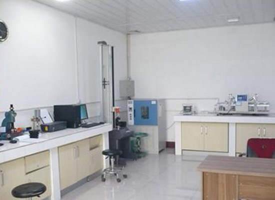 物理檢測(cè)室一角